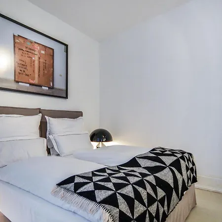 Apartment Design Am Roemerturm Cologne